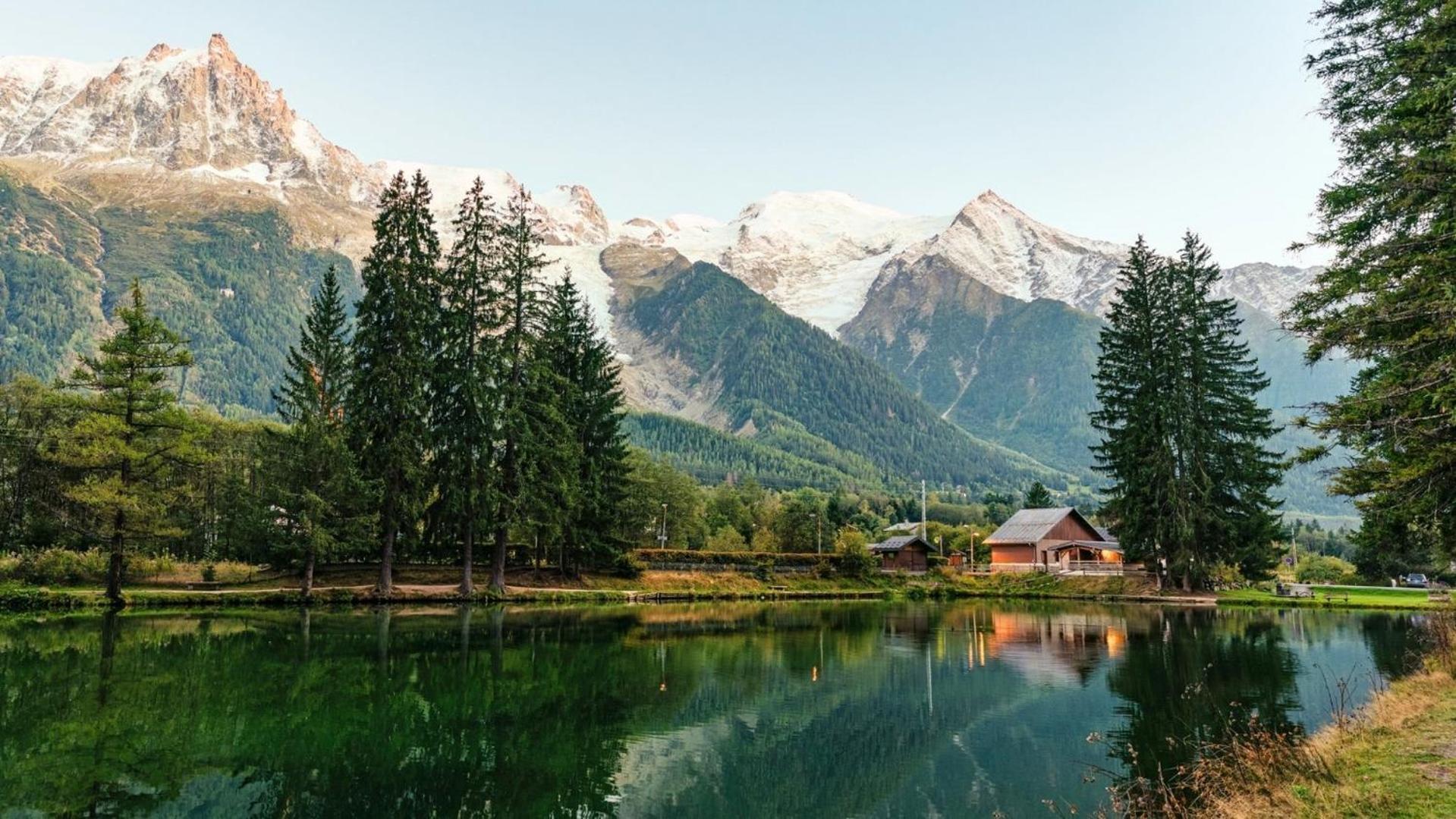 Apartment Maisonnee - A Charming Chamonix Haven ภายนอก รูปภาพ